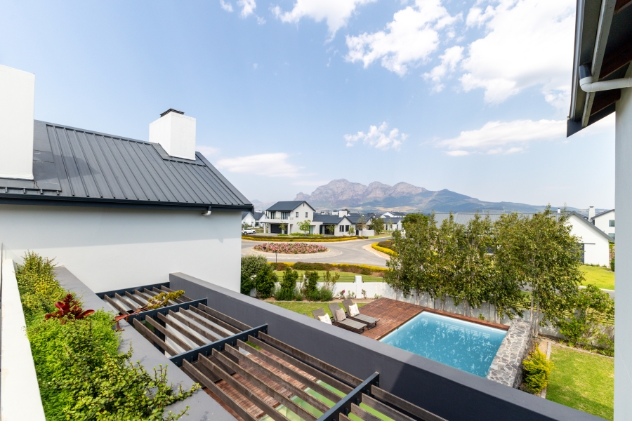 5 Bedroom Property for Sale in Val De Vie Estate Western Cape